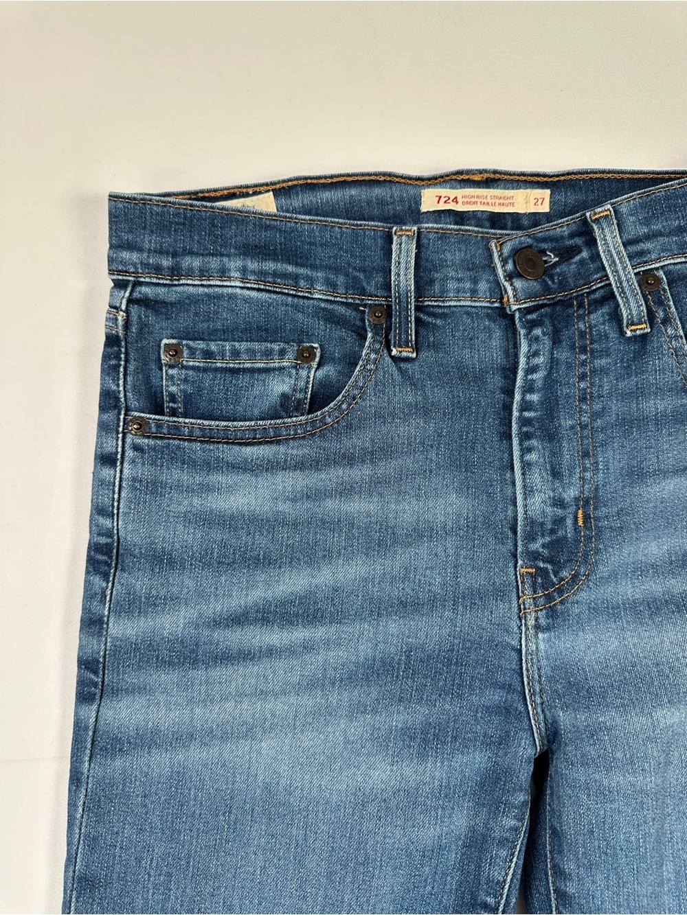 Levi’s 724 High Rise Straight Leg Jeans Light Wash Size 27 - Picture 2 of 7
